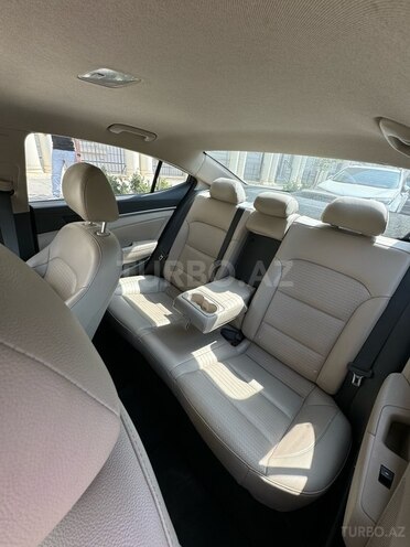 Hyundai Elantra 2020, 105,412 km - 2.0 l - Bakı