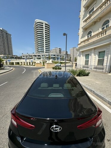 Hyundai Elantra 2020, 105,412 km - 2.0 l - Bakı