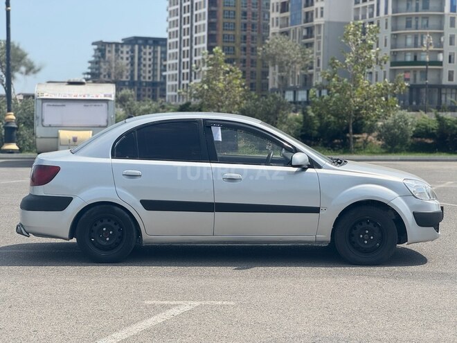 Kia Rio 2009, 350,000 km - 1.5 л - Sumqayıt