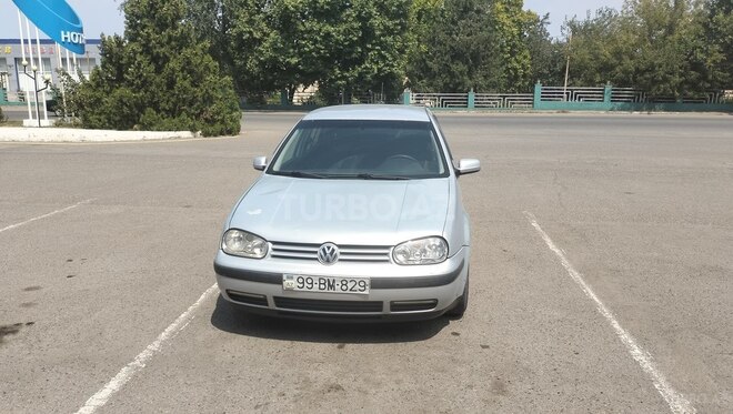 Volkswagen Golf 1998, 306,000 km - 1.6 l - Qazax