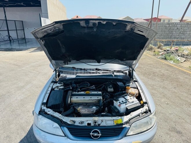 Opel Vectra 1999, 228,000 km - 2.0 l - Bakı