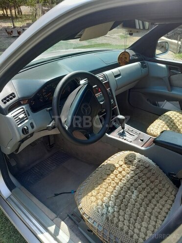 Mercedes E 300 1996, 478,000 km - 3.0 l - Mingəçevir