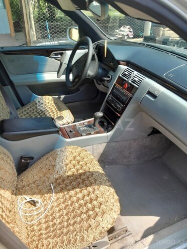 Mercedes E 300 1996, 478,000 km - 3.0 l - Mingəçevir