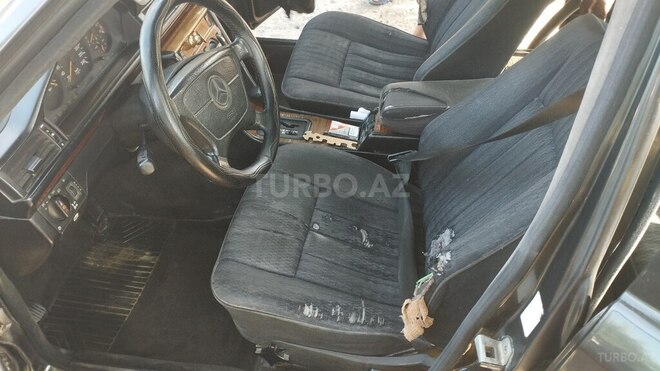 Mercedes E 200 1992, 498,000 km - 2.0 l - Bakı