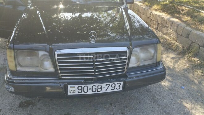 Mercedes E 200 1992, 498,000 km - 2.0 l - Bakı