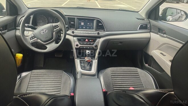 Hyundai Elantra 2017, 209,600 km - 2.0 л - Bakı