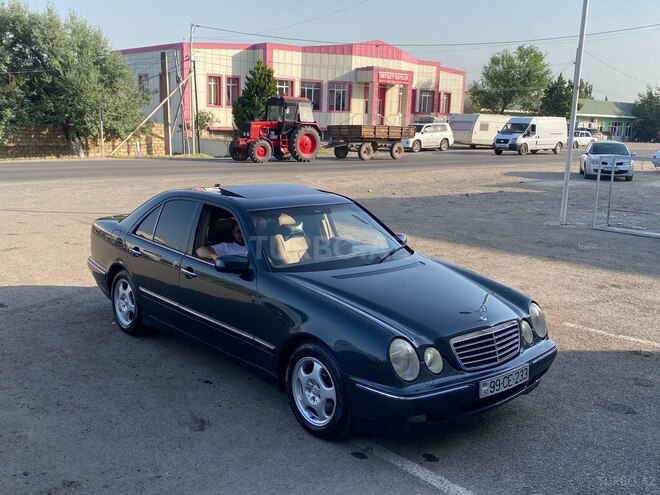 Mercedes E 220 2000, 448,100 km - 2.2 л - Bakı