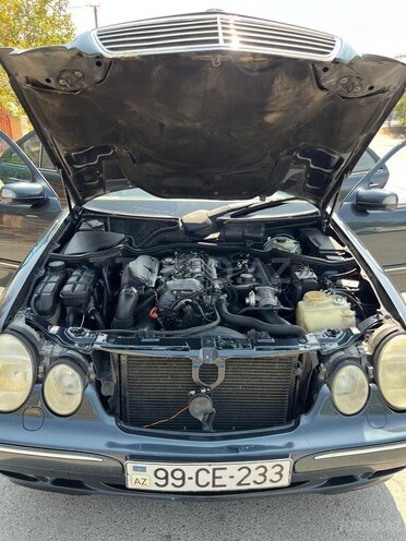 Mercedes E 220 2000, 448,100 km - 2.2 л - Bakı