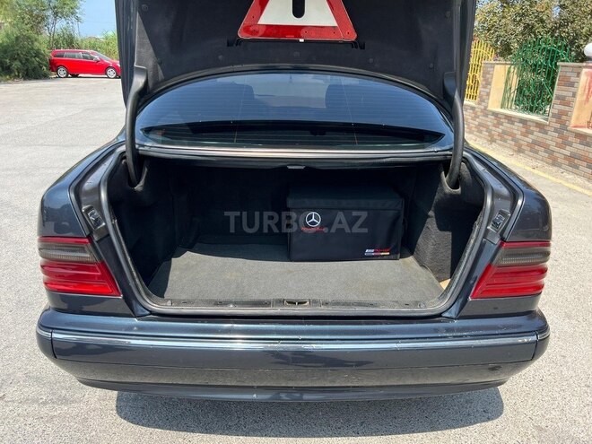 Mercedes E 220 2000, 448,100 km - 2.2 л - Bakı