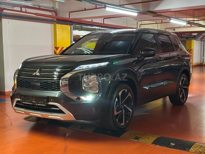 Mitsubishi Outlander 2025, 4,747 km - 2.5 l - Bakı