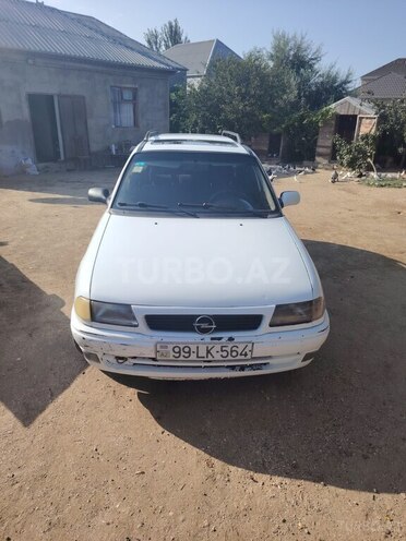 Opel Astra 1997, 68,000 km - 1.7 l - Astara