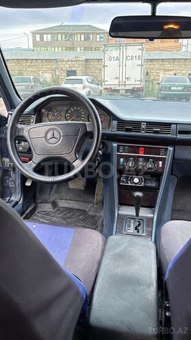 Mercedes E 220 1992, 438,000 km - 2.2 л - Bakı