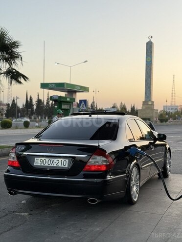 Mercedes E 350 2007, 250,000 km - 3.5 l - Yevlax