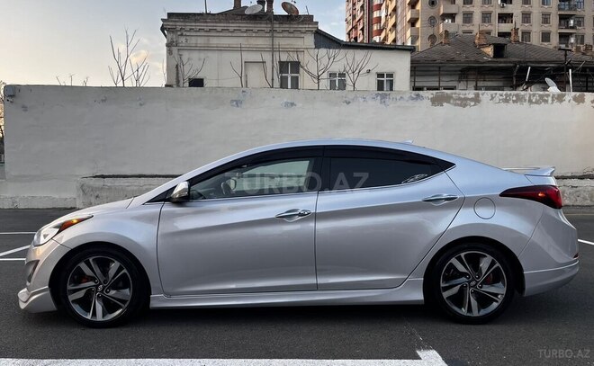 Hyundai Elantra 2015, 198,000 km - 1.8 l - Bakı