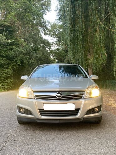 Opel Astra 2007, 247,000 km - 1.4 л - Bakı