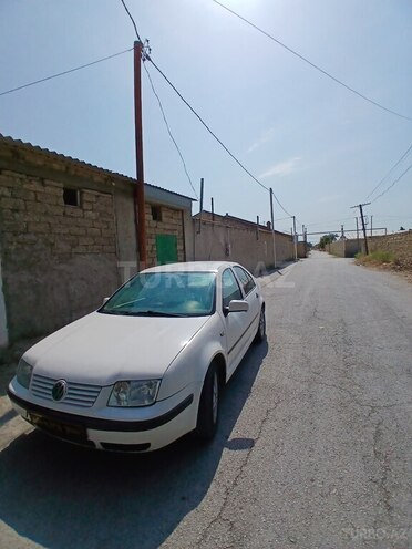 Volkswagen Bora 2000, 342,000 km - 2.0 l - Bakı