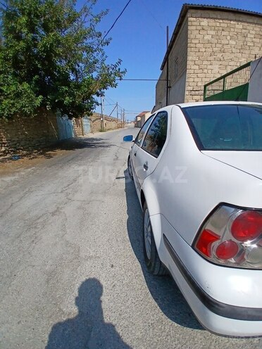 Volkswagen Bora 2000, 342,000 km - 2.0 l - Bakı