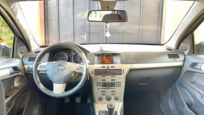 Opel Astra 2007, 247,000 km - 1.4 л - Bakı