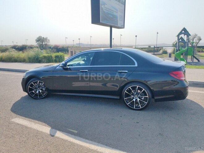 Mercedes CLE 300 4MATIC 2017, 130,000 km - 2.0 l - Bakı