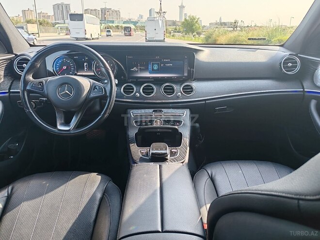 Mercedes CLE 300 4MATIC 2017, 130,000 km - 2.0 l - Bakı