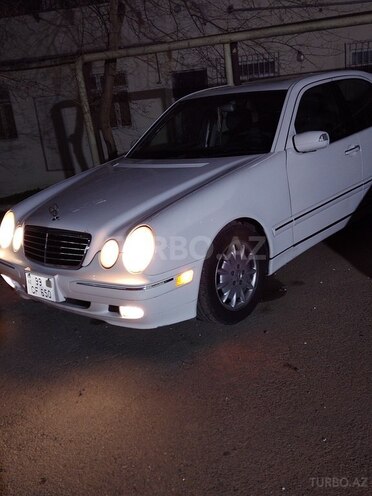 Mercedes E 320 2000, 265,000 km - 3.2 л - Bakı