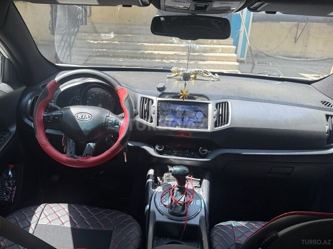 Kia Sportage 2010, 198,000 km - 2.0 l - Bakı