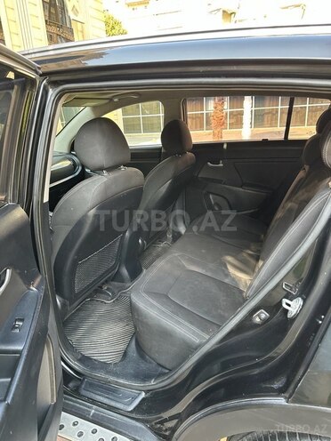 Kia Sportage 2010, 235,000 km - 2.0 л - Bakı
