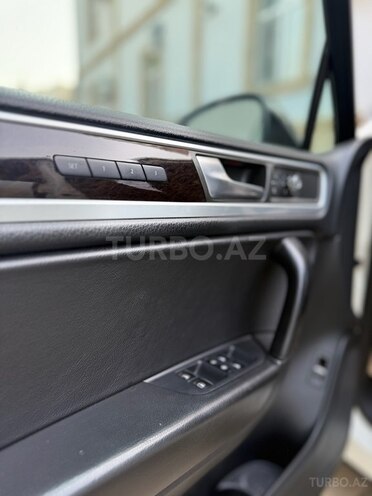 Volkswagen Touareg 2010, 278,000 km - 3.6 л - Bakı