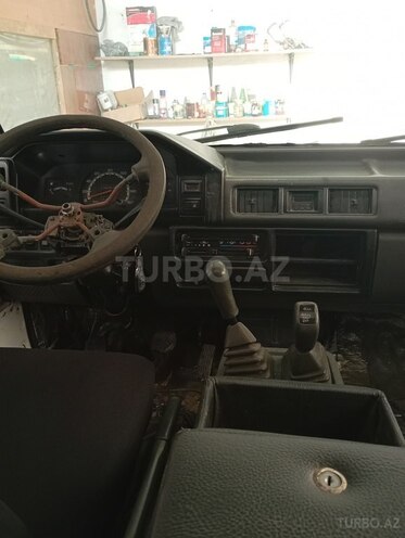 Mitsubishi L300 1986, 247,373 km - 2.5 л - Bakı