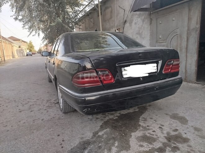Mercedes E 220 1996, 512,000 km - 2.2 l - Bakı