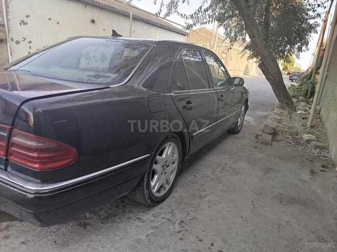 Mercedes E 220 1996, 512,000 km - 2.2 l - Bakı