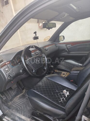 Mercedes E 220 1996, 512,000 km - 2.2 l - Bakı