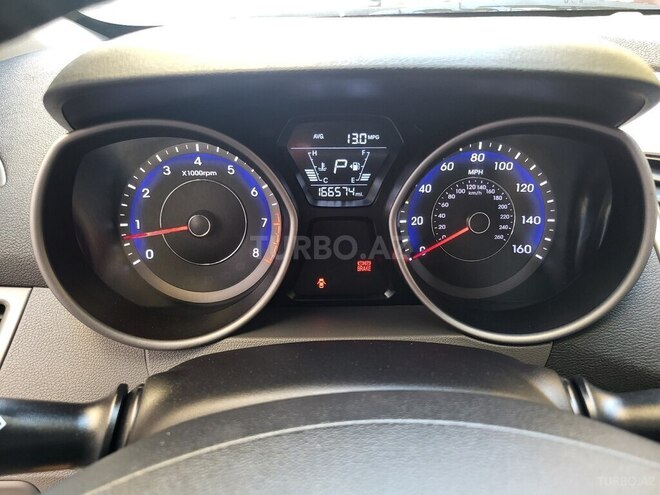 Hyundai Elantra 2014, 268,075 km - 1.8 л - Sumqayıt