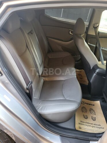 Hyundai Elantra 2014, 268,075 km - 1.8 л - Sumqayıt