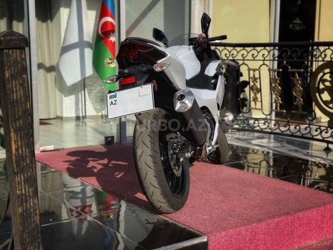 Kawasaki  2024, 2,268 km - 0.5 l - Bakı