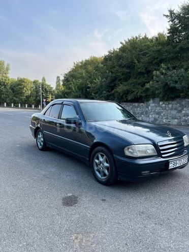 Mercedes C 230 1996, 261,803 km - 2.3 l - Şəki