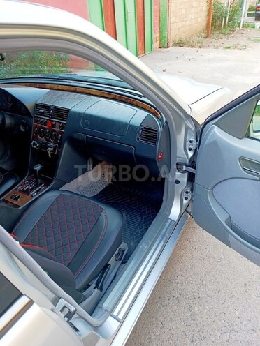 Mercedes C 200 1999, 310,000 km - 2.0 л - Beyləqan