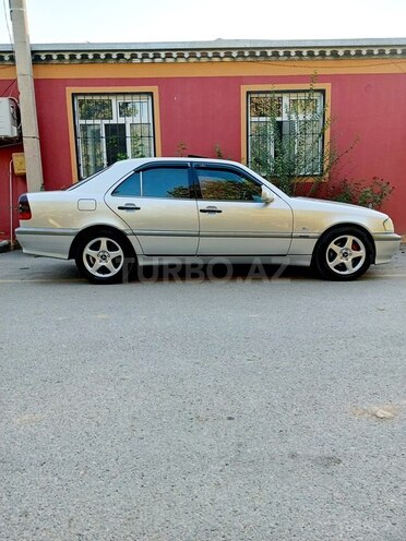 Mercedes C 200 1999, 310,000 km - 2.0 л - Beyləqan