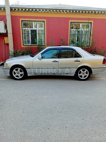 Mercedes C 200 1999, 310,000 km - 2.0 л - Beyləqan