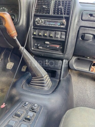 GAZ 3110 2003, 222,222 km - 2.3 l - Saatlı
