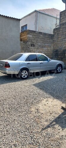 Mercedes C 250 1997, 280,000 km - 2.5 l - Bakı