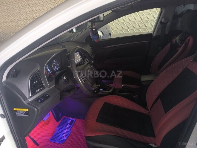 Hyundai Elantra 2018, 160,452 km - 2.0 l - Bakı