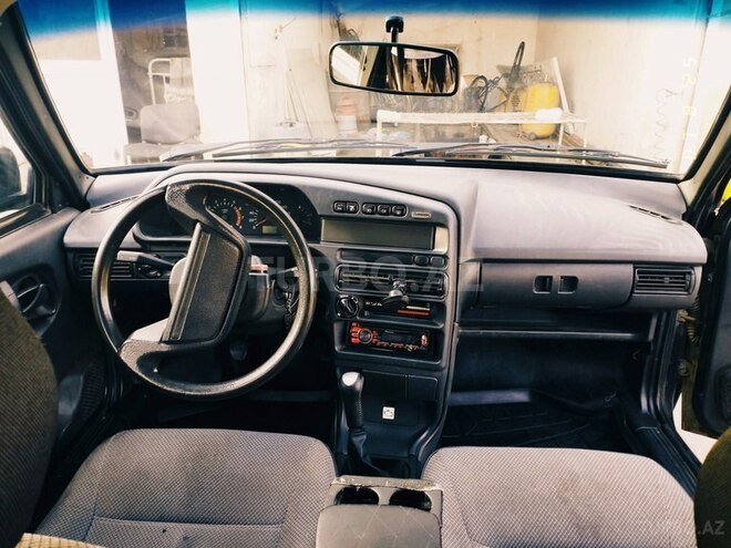 LADA (VAZ) 2115 2008, 340,762 km - 1.6 l - Salyan