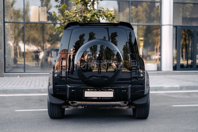 Land Rover Defender 2024, 35,800 km - 2.0 l - Bakı