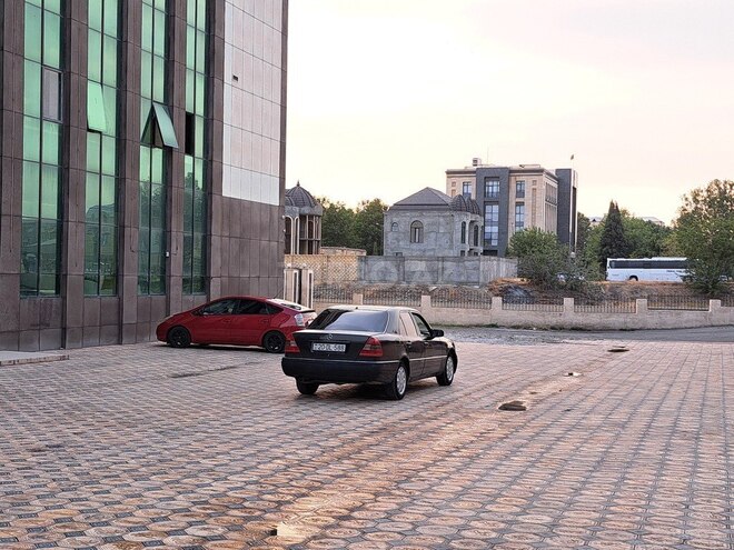 Mercedes C 180 1995, 430,441 km - 1.8 l - Gəncə