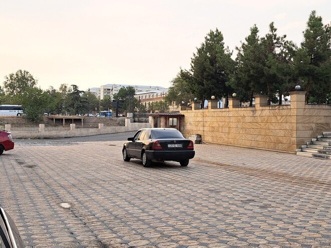 Mercedes C 180 1995, 430,441 km - 1.8 l - Gəncə