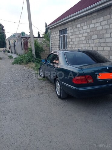 Mercedes E 230 1997, 351,000 km - 2.3 l - Tovuz