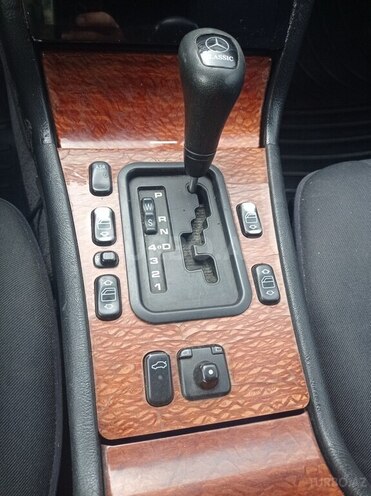 Mercedes E 230 1997, 351,000 km - 2.3 l - Tovuz