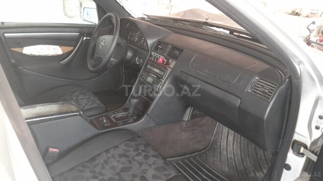 Mercedes C 200 2000, 260,000 km - 2.0 l - Beyləqan