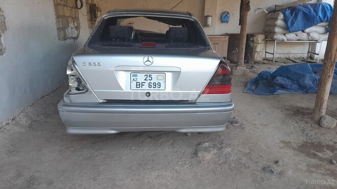 Mercedes C 200 2000, 260,000 km - 2.0 l - Beyləqan